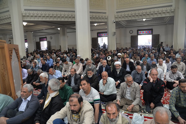 تلاش همکاران مسئولین امور خیرین و اکرام ایتام در روز قدس