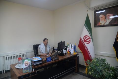 برای مردم قادرآباد خدمات سلامت رایگان ارائه شد و میز خدمت برگزارگردید
