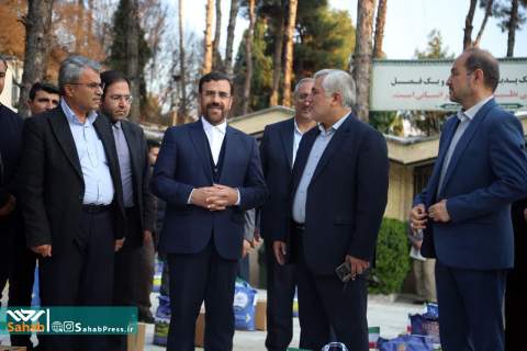 گزارش تصویری | توزیع ۱۵۰۰۰ بسته معیشتی بین نیازمندان فارس