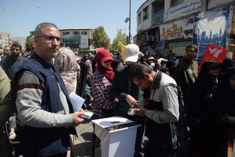 حضور مدیرکل و امدادگران کمیته امدادامام خمینی(ره)استان فارس در راهپیمایی با شکوه قدس