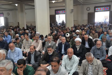 حضور مدیرکل و امدادگران کمیته امدادامام خمینی(ره)استان فارس در راهپیمایی با شکوه قدس